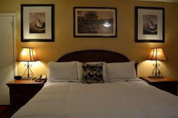 Lockhart Inn Locanda